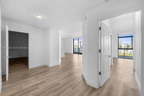 Copropriété à louer à Hallandale Beach, Floride: 1 chambre, 111.2 m2 № 2025815 - photo 14