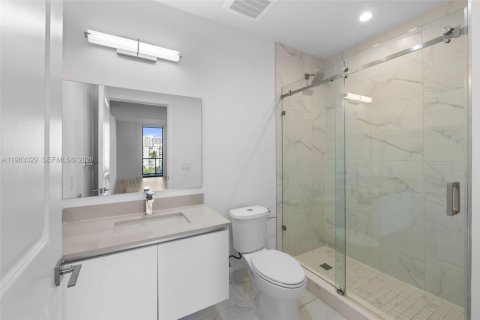 Copropriété à louer à Hallandale Beach, Floride: 1 chambre, 111.2 m2 № 2025815 - photo 24