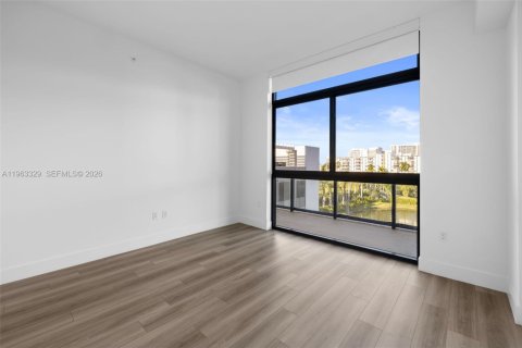 Copropriété à louer à Hallandale Beach, Floride: 1 chambre, 111.2 m2 № 2025815 - photo 16