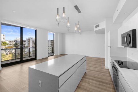 Copropriété à louer à Hallandale Beach, Floride: 1 chambre, 111.2 m2 № 2025815 - photo 4