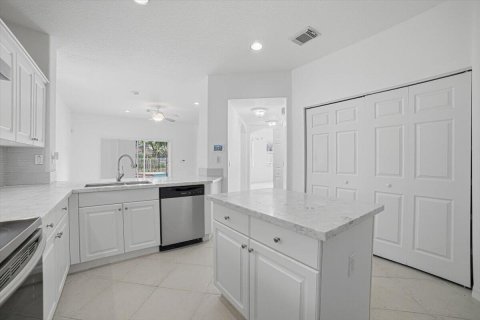 Villa ou maison à vendre à Coral Springs, Floride: 5 chambres, 251.77 m2 № 2403834 - photo 14