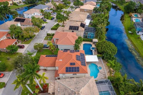 Villa ou maison à vendre à Coral Springs, Floride: 5 chambres, 251.77 m2 № 2403834 - photo 7