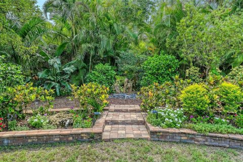 House in Sarasota, Florida 3 bedrooms, 271.37 sq.m. № 1803974 - photo 27