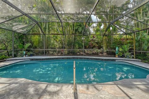 House in Sarasota, Florida 3 bedrooms, 271.37 sq.m. № 1803974 - photo 24