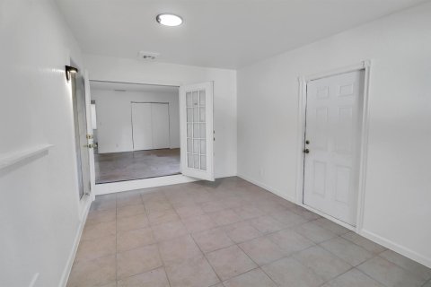 House in Boca Raton, Florida 3 bedrooms, 186.83 sq.m. № 2365728 - photo 17