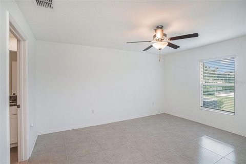 House in Riverview, Florida 3 bedrooms, 143.07 sq.m. № 1899827 - photo 16