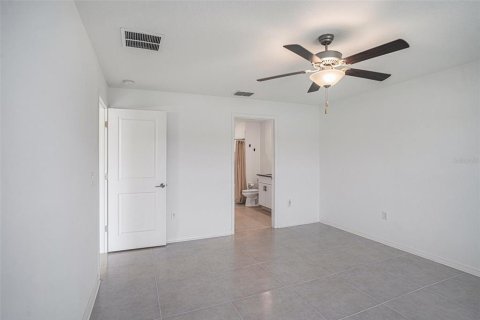 House in Riverview, Florida 3 bedrooms, 143.07 sq.m. № 1899827 - photo 21