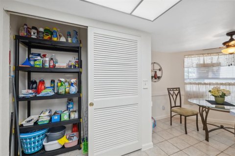 Condo in New Port Richey, Florida, 2 bedrooms  № 1424961 - photo 22