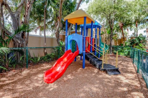 Copropriété à vendre à Aventura, Floride: 2 chambres, 109.62 m2 № 1930806 - photo 19