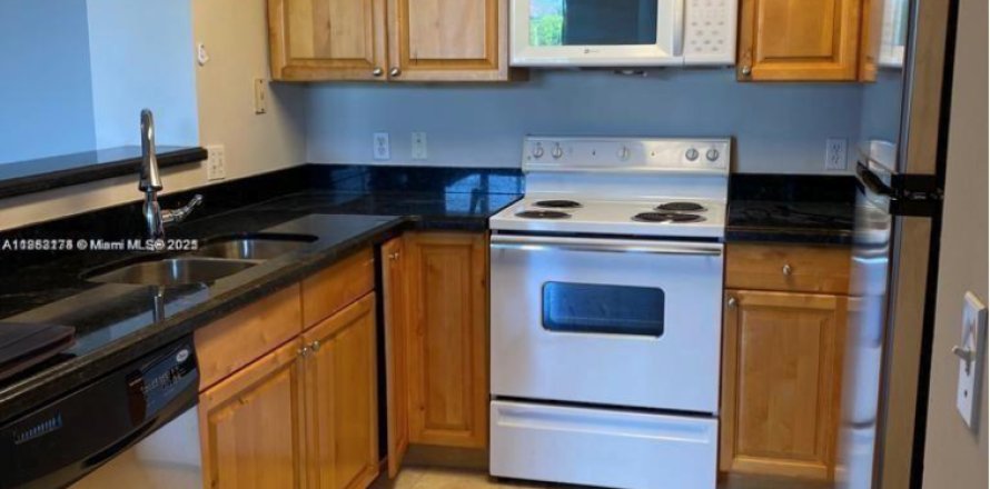 Condo à Aventura, Floride, 2 chambres № 1930806