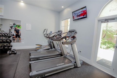 Copropriété à vendre à Aventura, Floride: 2 chambres, 109.62 m2 № 1930806 - photo 13