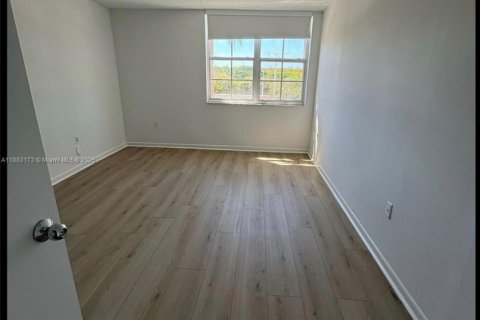 Copropriété à vendre à Aventura, Floride: 2 chambres, 109.62 m2 № 1930806 - photo 6