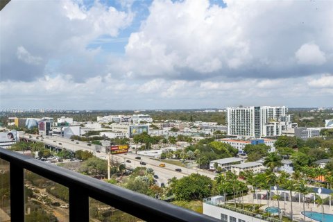 Condo in Miami, Florida, 1 bedroom  № 2042720 - photo 22