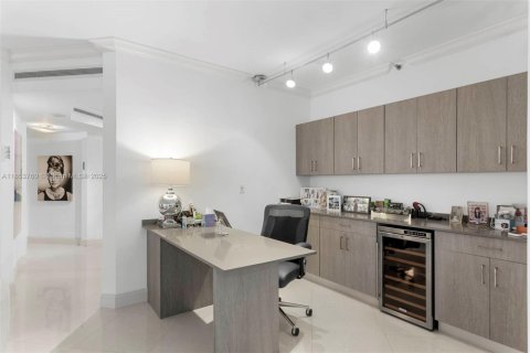 Condo in Aventura, Florida, 2 bedrooms  № 1874842 - photo 8