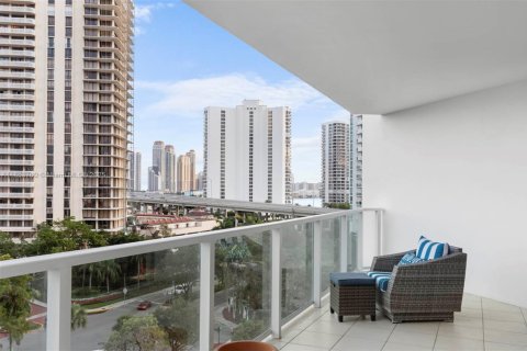 Condo in Aventura, Florida, 2 bedrooms  № 1874842 - photo 23