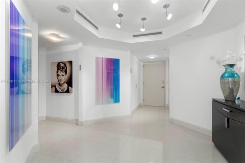 Condo in Aventura, Florida, 2 bedrooms  № 1874842 - photo 29