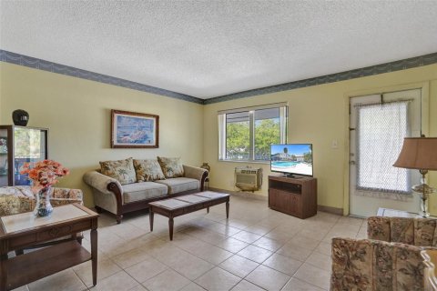 Copropriété à vendre à Fort Lauderdale, Floride: 1 chambre, 55.74 m2 № 2084532 - photo 2