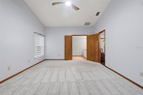 House in Homosassa, Florida 3 bedrooms, 274.8 sq.m. № 2400378 - photo 24
