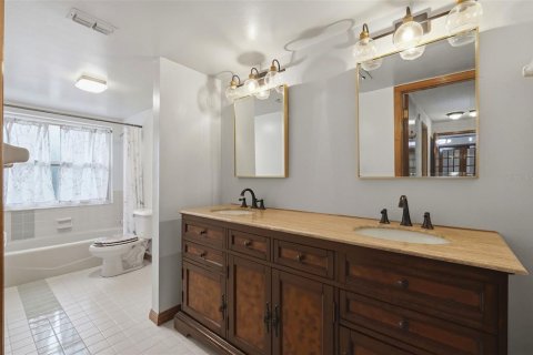 House in Homosassa, Florida 3 bedrooms, 274.8 sq.m. № 2400378 - photo 27