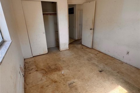 House in Seminole, Florida 2 bedrooms, 78.04 sq.m. № 2198249 - photo 10