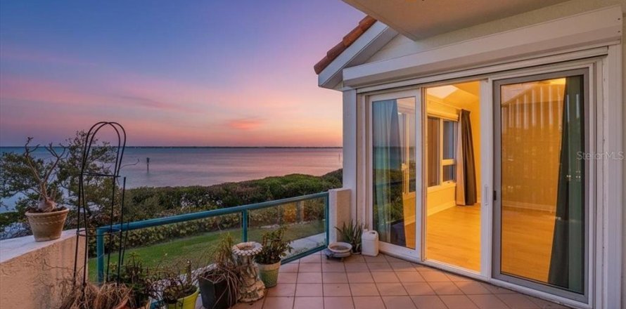 Condo in Longboat Key, Florida, 3 bedrooms  № 2233462