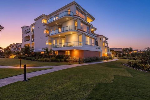Condo in Longboat Key, Florida, 3 bedrooms  № 2233462 - photo 2