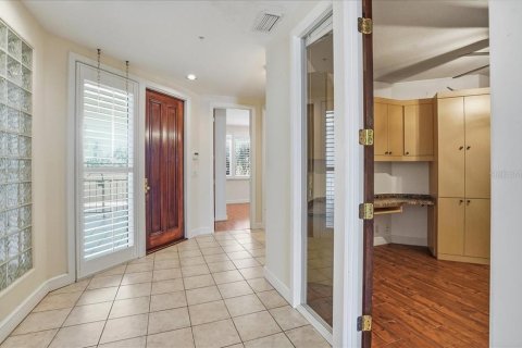 Condo in Longboat Key, Florida, 3 bedrooms  № 2233462 - photo 9