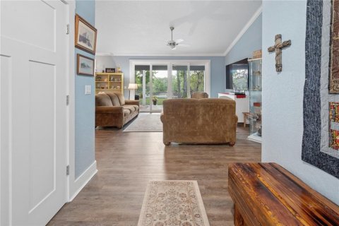 House in Bell, Florida 3 bedrooms, 142.88 sq.m. № 2108223 - photo 6