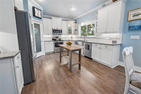 House in Bell, Florida 3 bedrooms, 142.88 sq.m. № 2108223 - photo 15