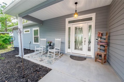 House in Bell, Florida 3 bedrooms, 142.88 sq.m. № 2108223 - photo 3