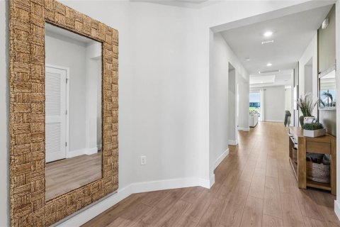 Casa en venta en Newberry, Florida, 4 dormitorios, 257.15 m2 № 2230431 - foto 2