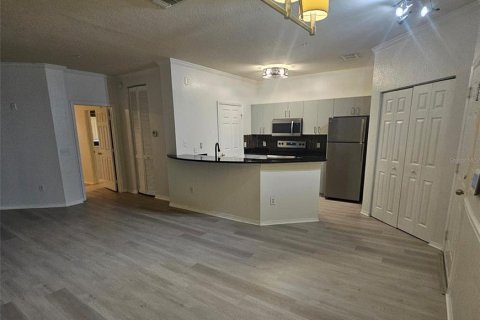 Condominio en alquiler en Orlando, Florida, 2 dormitorios, 109.07 m2 № 2167831 - foto 6