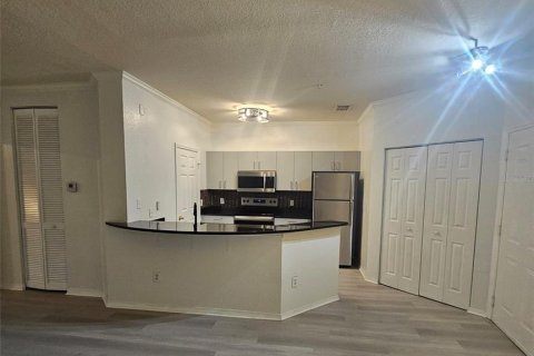 Condominio en alquiler en Orlando, Florida, 2 dormitorios, 109.07 m2 № 2167831 - foto 5