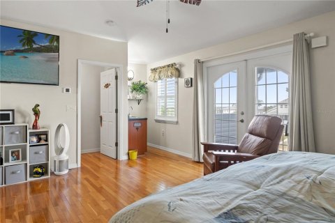 House in Hernando Beach, Florida 3 bedrooms, 190.45 sq.m. № 1719565 - photo 17