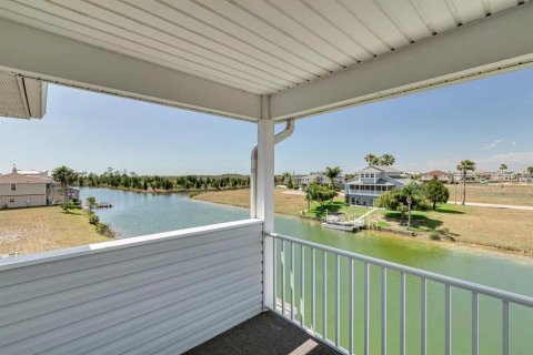 House in Hernando Beach, Florida 3 bedrooms, 190.45 sq.m. № 1719565 - photo 7