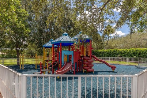 Купить кондоминиум в Мирамар, Флорида 3 спальни, 131.64м2, № 2011380 - фото 7