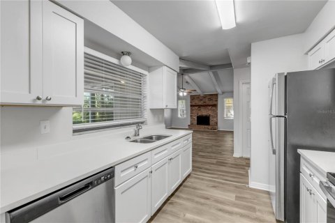 Villa ou maison à vendre à Orlando, Floride: 3 chambres, 144.46 m2 № 2420407 - photo 9
