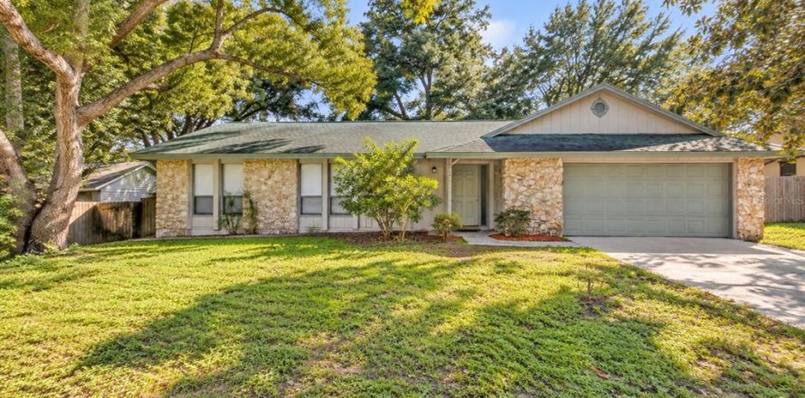 Villa ou maison à Orlando, Floride 3 chambres, 144.46 m2 № 2420407