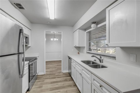 Villa ou maison à vendre à Orlando, Floride: 3 chambres, 144.46 m2 № 2420407 - photo 11