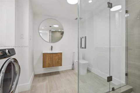 Снять в аренду кондоминиум в Майами-Бич, Флорида 2 спальни, 137.22м2, № 1945325 - фото 24