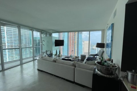 Condo in Miami, Florida, 2 bedrooms  № 1938338 - photo 4