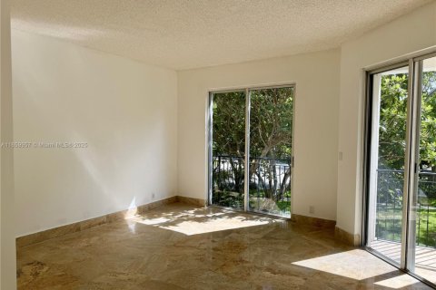 Condo in Aventura, Florida, 2 bedrooms  № 1933834 - photo 7