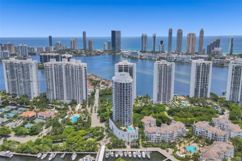 Condo in Aventura, Florida, 2 bedrooms  № 1933834 - photo 28