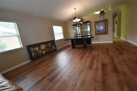 House in Wesley Chapel, Florida 3 bedrooms, 189.89 sq.m. № 1822697 - photo 3