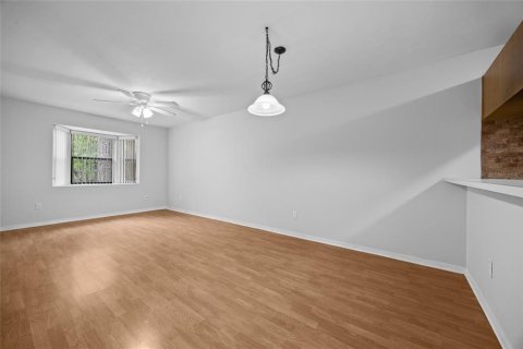 House in Gainesville, Florida 2 bedrooms, 92.16 sq.m. № 1880715 - photo 8