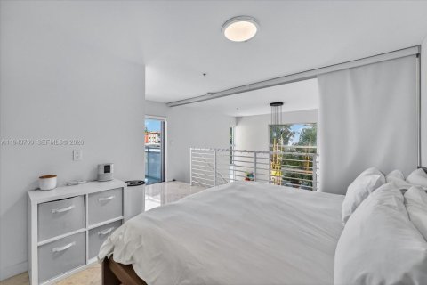 Купить кондоминиум в Майами-Бич, Флорида 1 спальня, 100.24м2, № 2005453 - фото 1