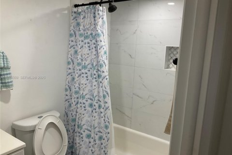 Condominio en venta en Sunrise, Florida, 2 dormitorios, 78.97 m2 № 1986537 - foto 19