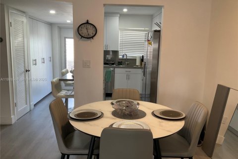 Condominio en venta en Sunrise, Florida, 2 dormitorios, 78.97 m2 № 1986537 - foto 8