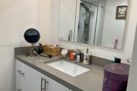 Condominio en venta en Sunrise, Florida, 2 dormitorios, 78.97 m2 № 1986537 - foto 17