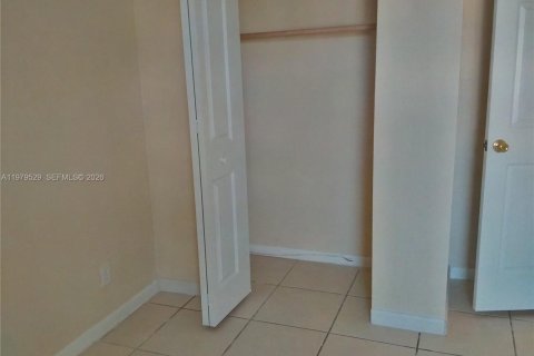 Condominio en alquiler en Lauderhill, Florida, 2 dormitorios, 68.75 m2 № 2046114 - foto 15